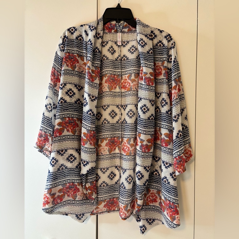 Xhilaration Geometric and Floral Kimono